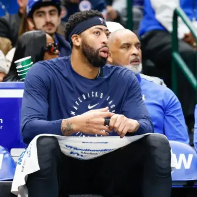 Mavericks Exploring Davis Trade Options Now