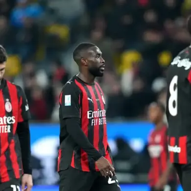 AC Milan Collapse Puts Allegri Under Fire In