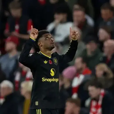 Man United Right Flank Exposes Weak Spot